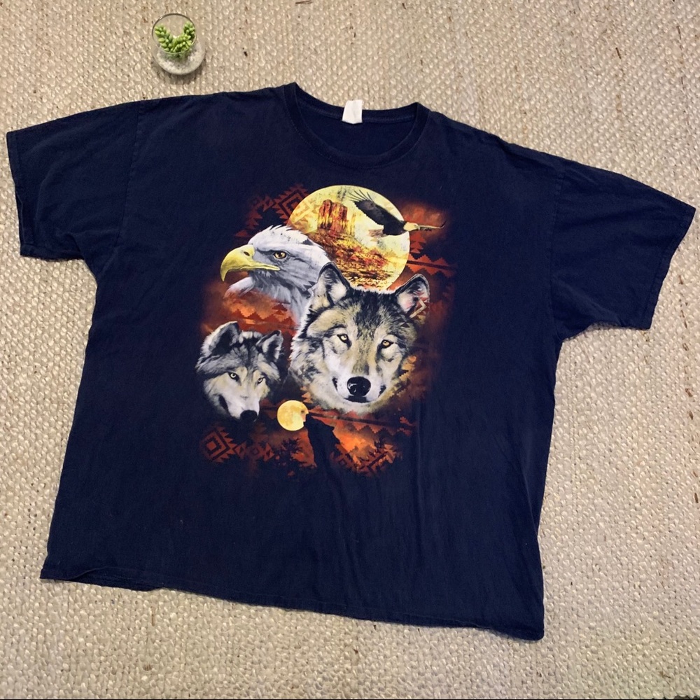 VTG Wolf Eagles Wolves Southwest Aztec Graphic Tshirt
